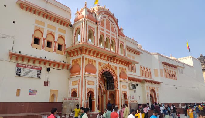 Luxurious & Historical Experience Orchha image