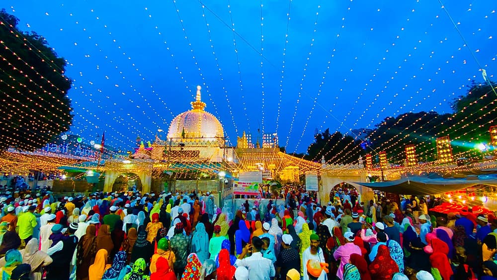 Ajmer Sharif Heritage & Peace Tour (per person) image