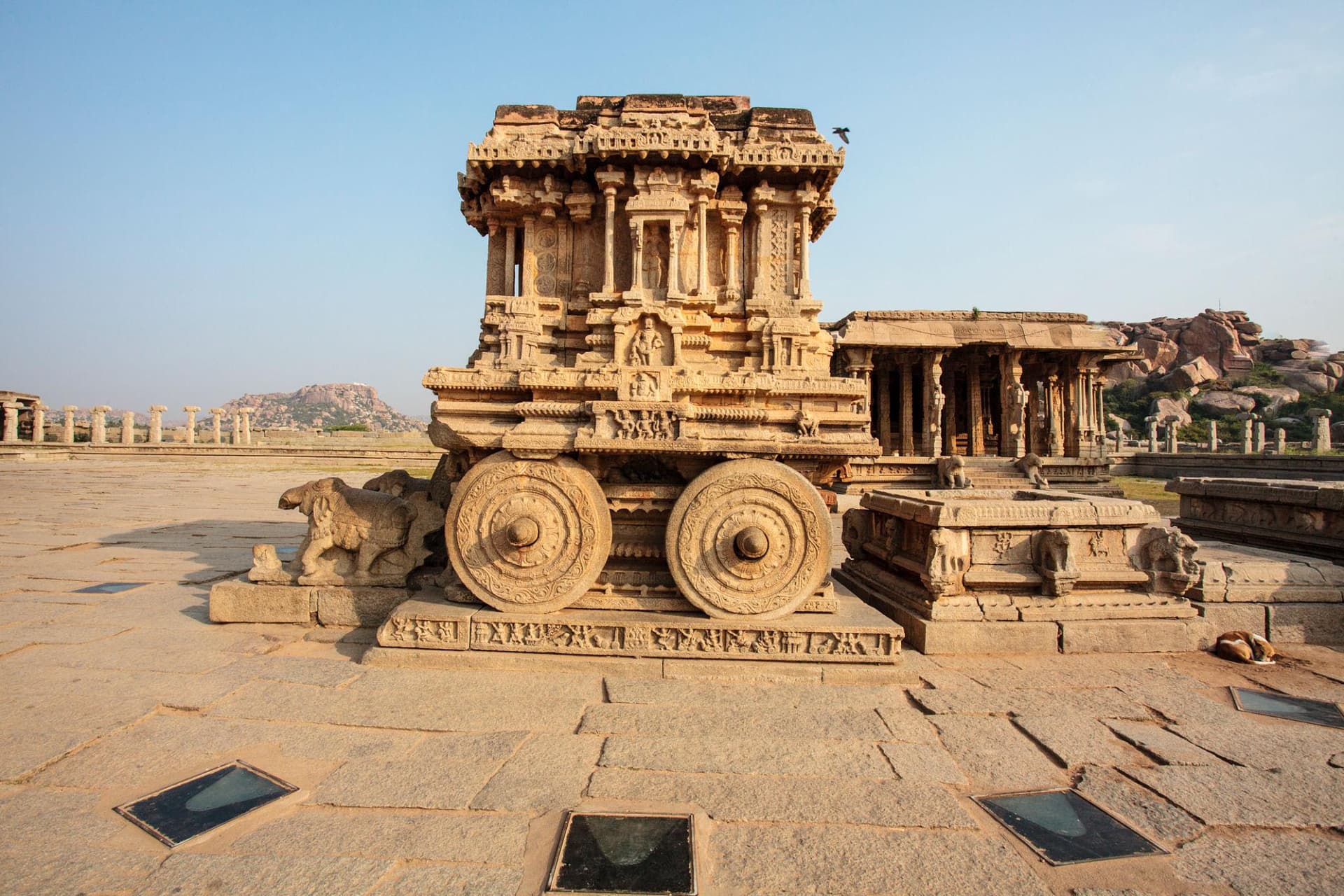 Hampi Spiritual & Architectural Gems (Half-Day) image
